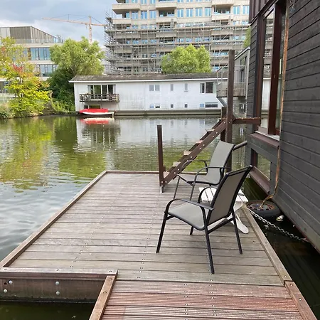 T Verkeren - Houseboat Bed & Breakfast *