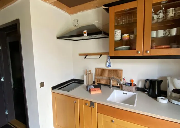 T Verkeren - Houseboat