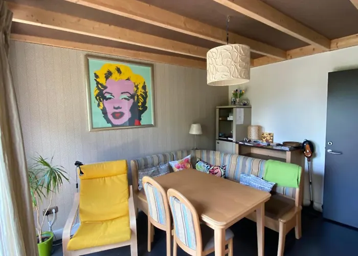 T Verkeren - Houseboat Bed and breakfast