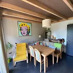 T Verkeren - Houseboat B&B